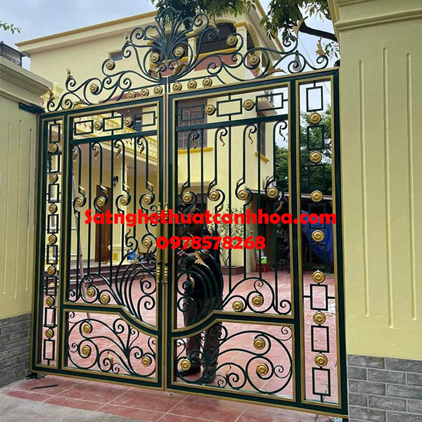 cửa cổng sắt nghệ thuật uy tín chất lượng tại Hà Nội