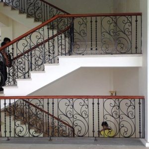 Cầu Thang Sắt Mỹ Thuật CTS-131