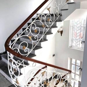 Cầu Thang Sắt Mỹ Thuật CTS-83