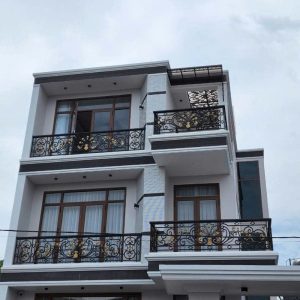 Lan Can Ban Công Sắt Mỹ Thuật